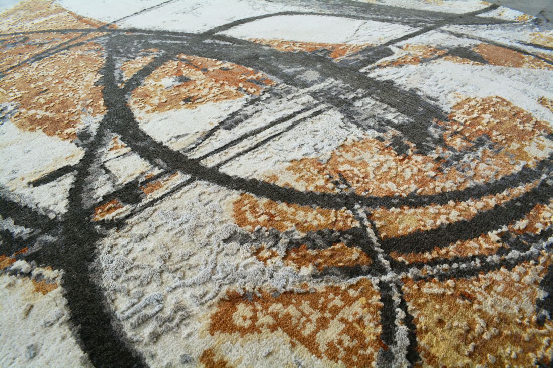 Conleth Round Rug