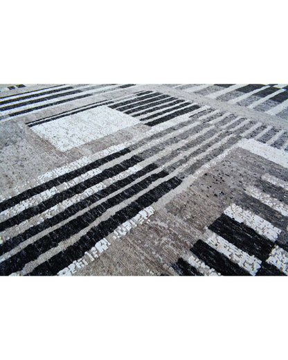 Skyline Strata Rug