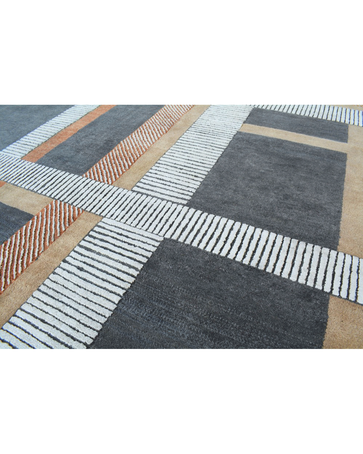 Tectonic Magma Rug