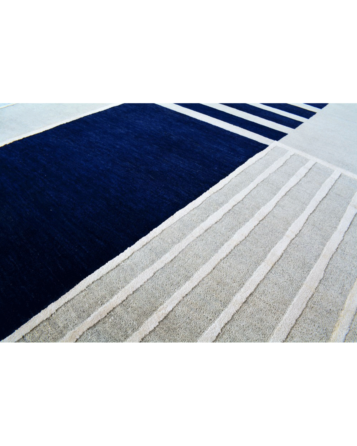 Bow Rug