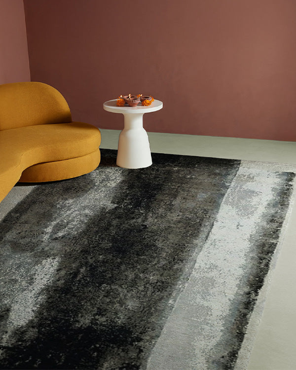 EINSAM Rug