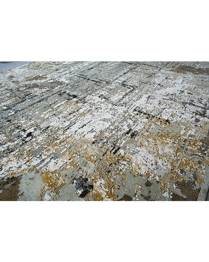 Gleaming Rug